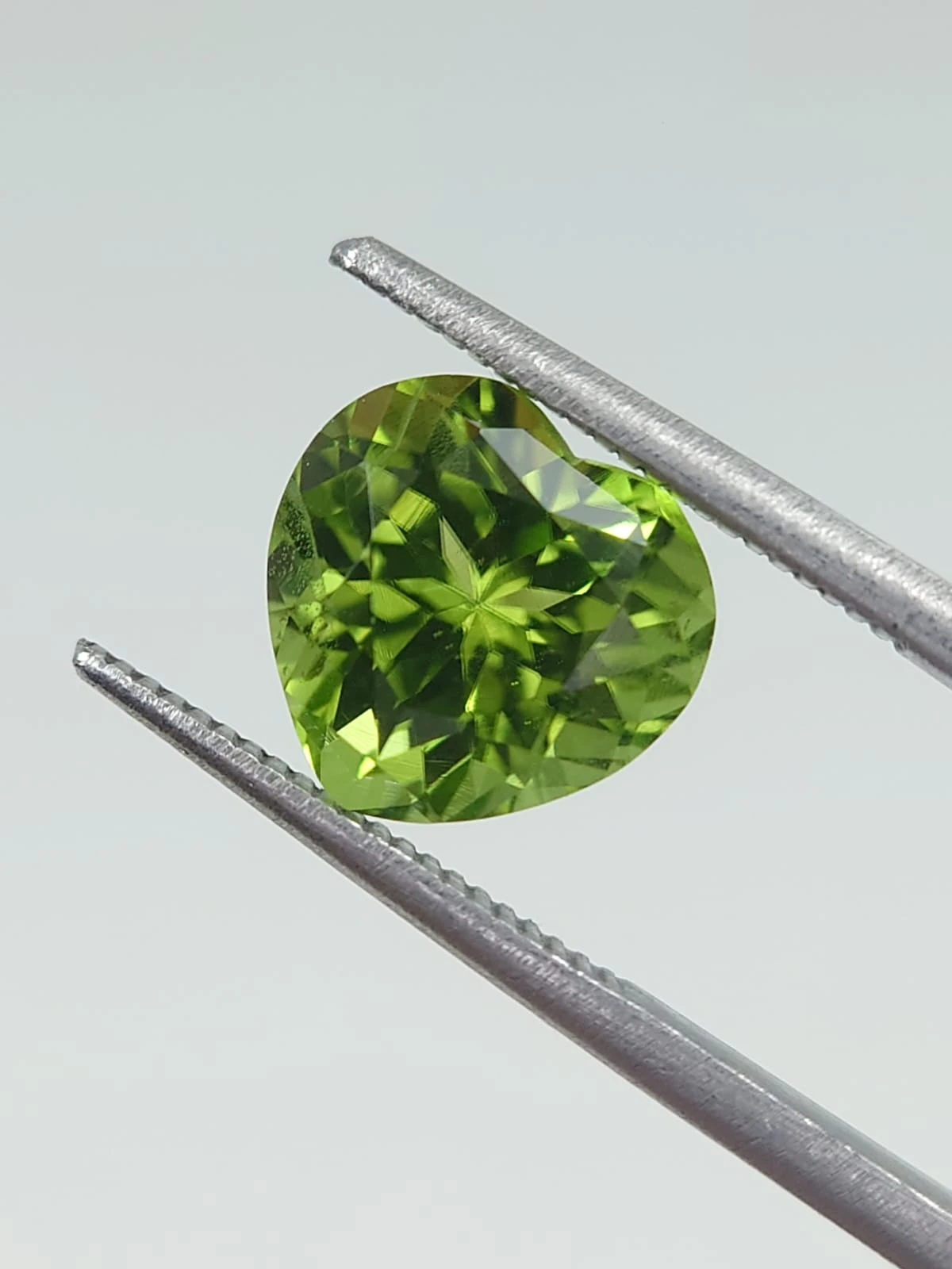 3.09ct Natural Stunning Peridot Heart Cut From Pakistan — view 2